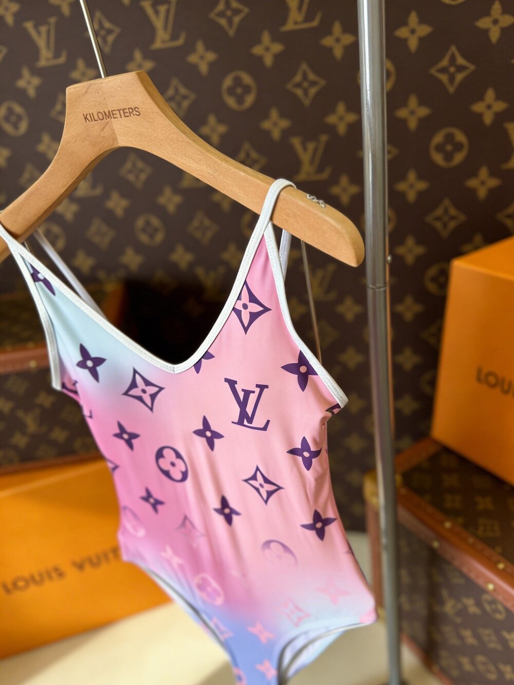 LV Gradient Monogram One Piece Swimsuit - Picture 3 of 6